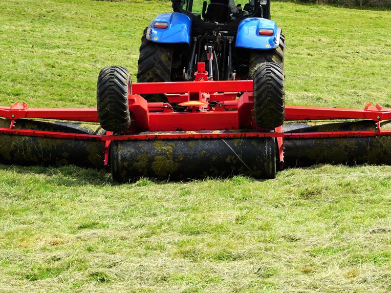 HE-VA Grass Rolls - In the field